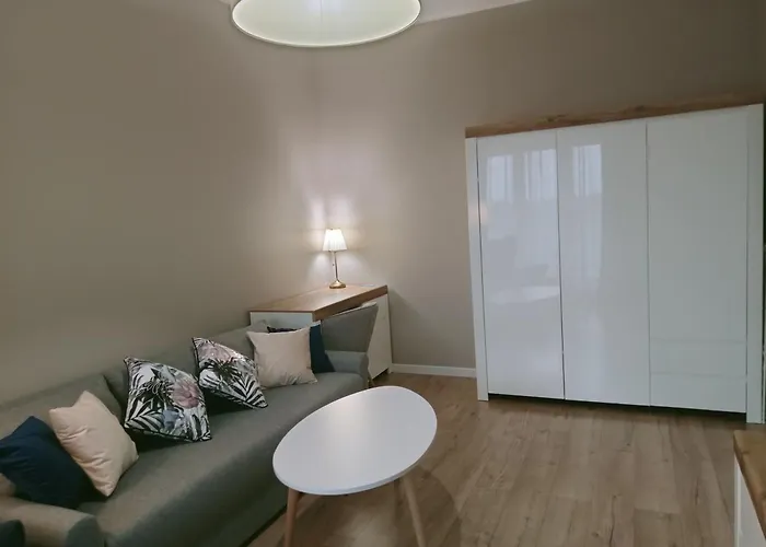 Διαμέρισμα Z Widokiem, Wygodny Z Sypialnia, Kuchnia I Salonem, 47m2, Bezplatny Garaz Βρότσλαβ