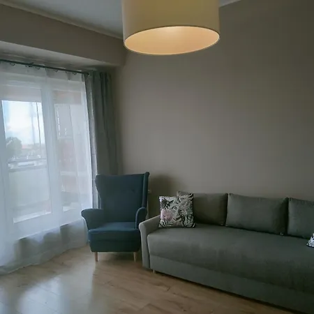 Z Widokiem, Wygodny Z Sypialnia, Kuchnia I Salonem, 47m2, Bezplatny Garaz *