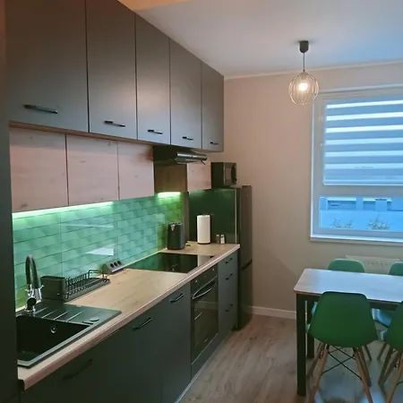 Apartment Z Widokiem, Wygodny Z Sypialnia, Kuchnia I Salonem, 47m2, Bezplatny Garaz